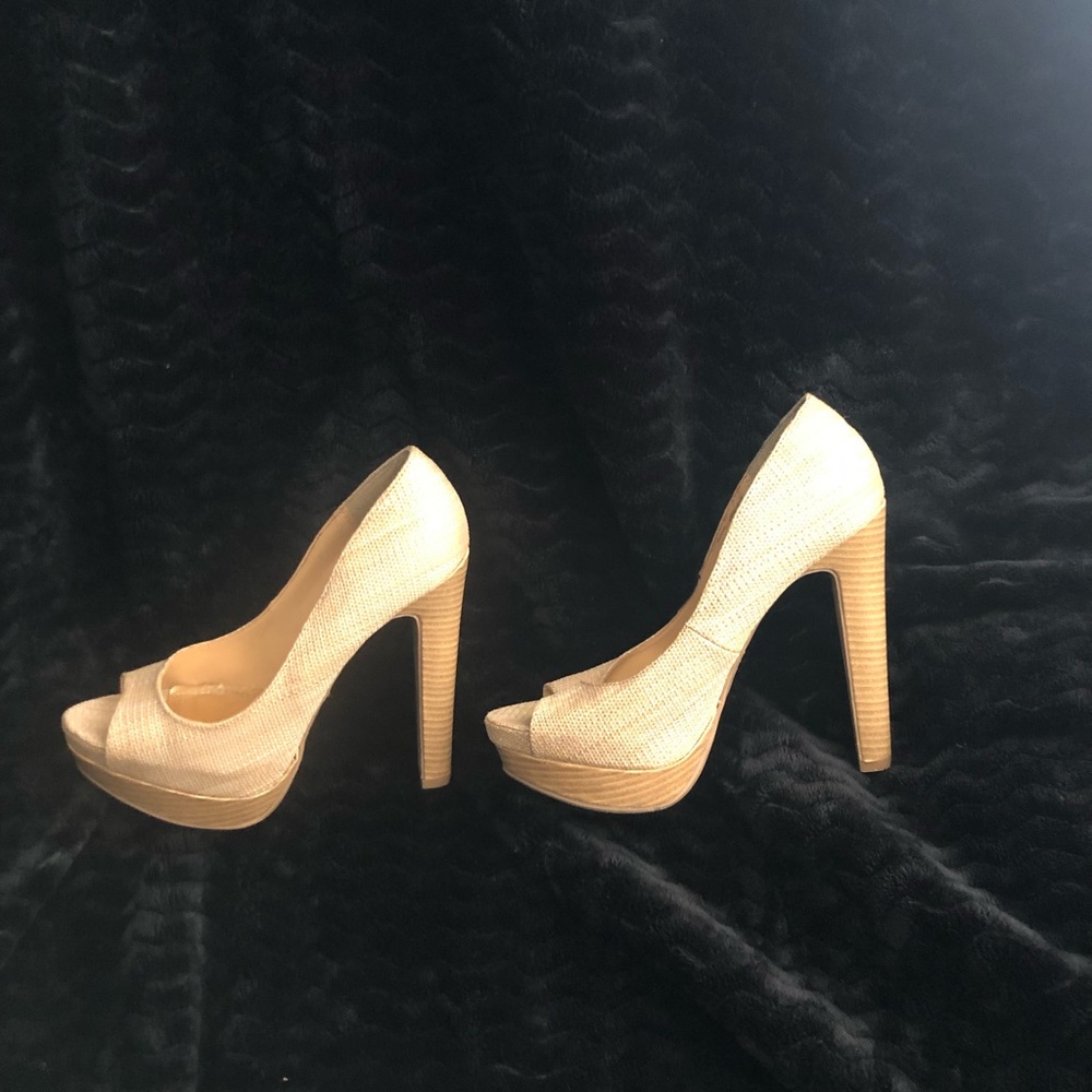 Anne Michelle Heels